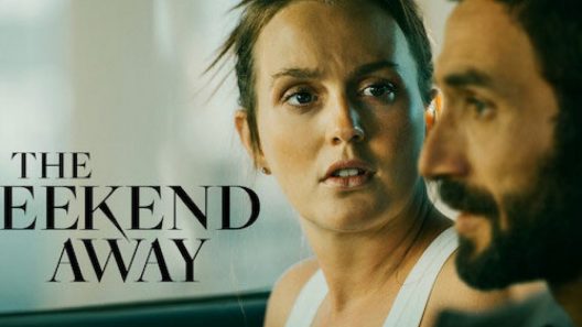 مشاهدة فيلم The Weekend Away 2022 مترجم